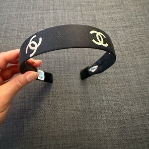 CHANEL Black and White Logo Headband